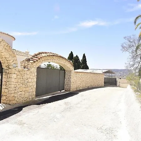 Casa Christa Villa *